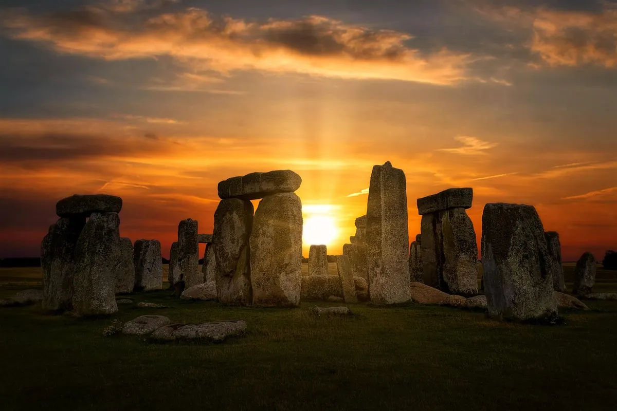 Flint in the British Neolithic: How Toolkits Changed from 4000 BCE